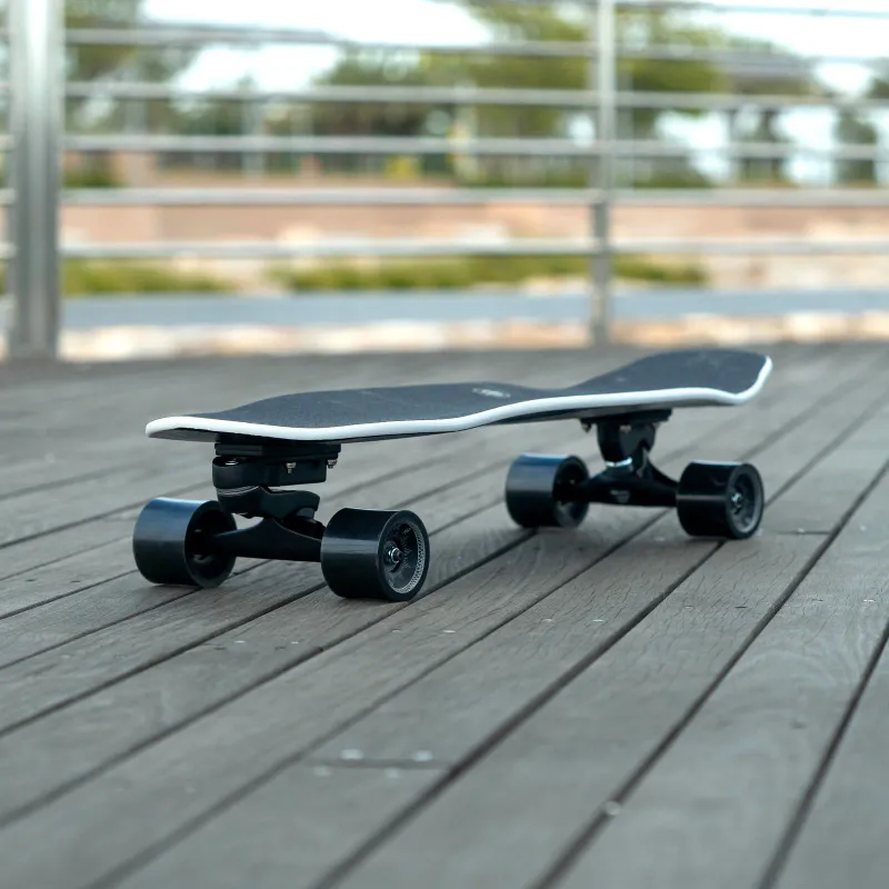 Carver - 32.5'' Black Tip CX Surfskate